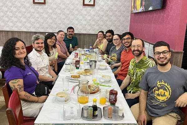 Slider Team Lunch 02